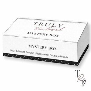 Reseller Mystery Box A: 5 Pound NWT & NWOT Revolve Nordstrom Boutique Brands